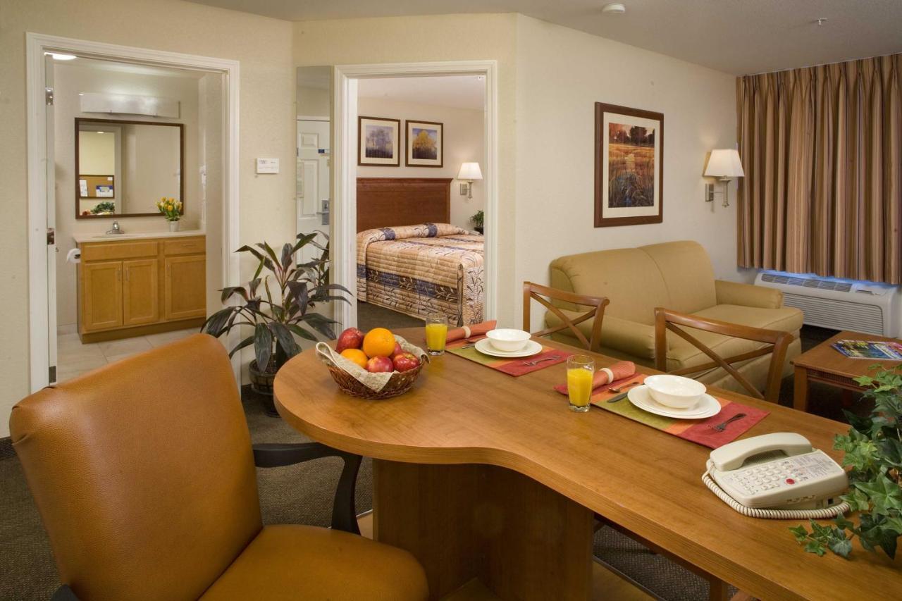 Candlewood Suites Jacksonville By Ihg Esterno foto